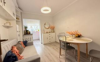 Apartament 2 camere de vânzare – etaj intermediar, garaj – Zona Mărășt - Poză 4