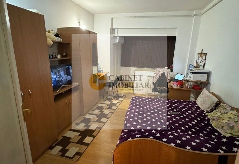 2 camere I Piata Sfintii Voievozi - Victoriei I Parter inalt - Poză 5