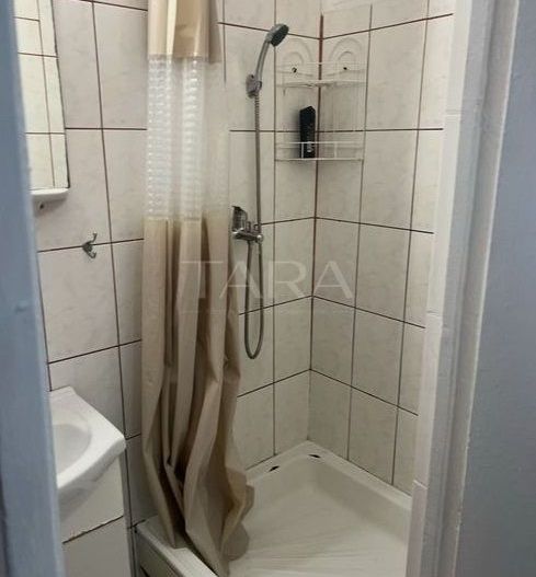 Garsoniera de închiriat - Scoala de Politie, Dambul Rotund - Poză 3