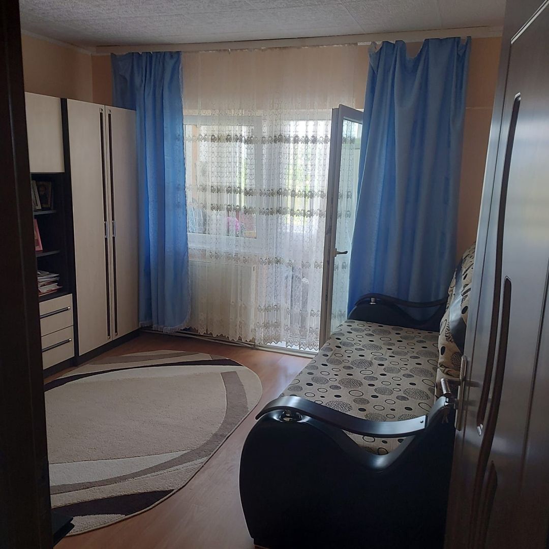 BRASADAS vinde ap 2 cam etaj 3/4 Soarelui. - Poză 8