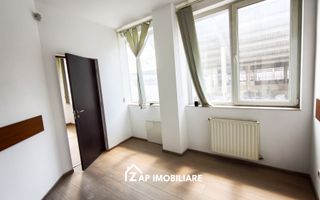 Cazare Muncitori - 10 incaperi - 5 băi - 1 bucătărie - Poză 5
