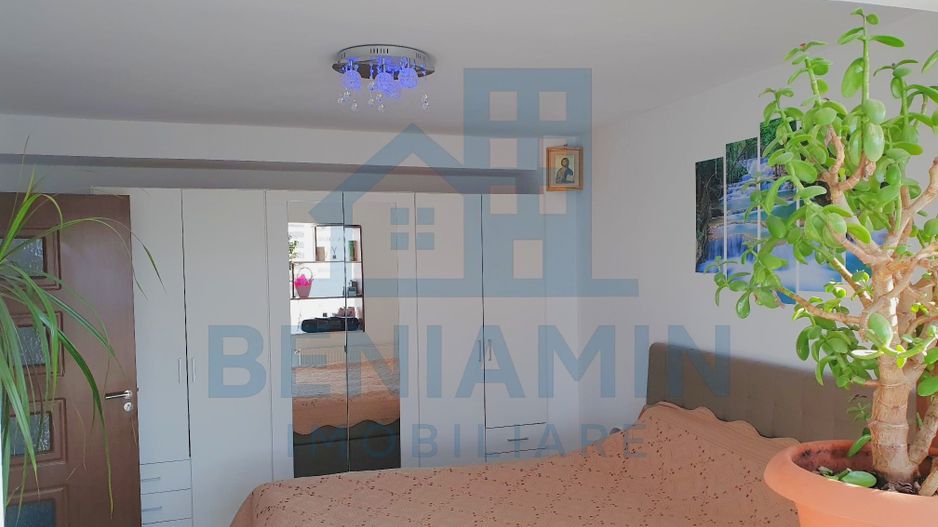 Apartament 4 camere etaj 1 Cartier Noua 99mp doua parcari - Poză 10