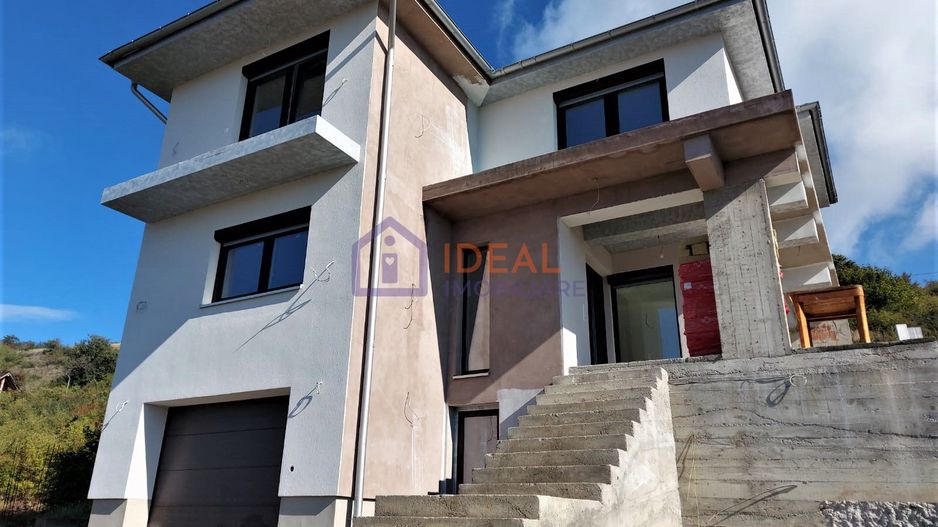 Casa Individuala Moderna cu 4 camere  si garaj, in Sura Mare - Poză 5