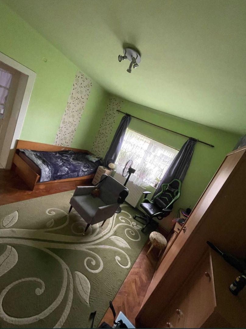 De vanzare casa 5 camere Carei - Poză 6