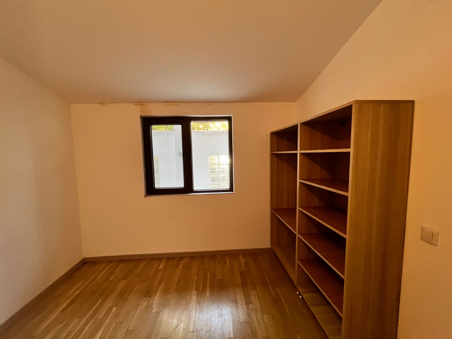 APARTAMENT SUPERB CU 5 CAMERE  LA INCHIRIERE PE SOSEAUA NORDULUI - Poză 15