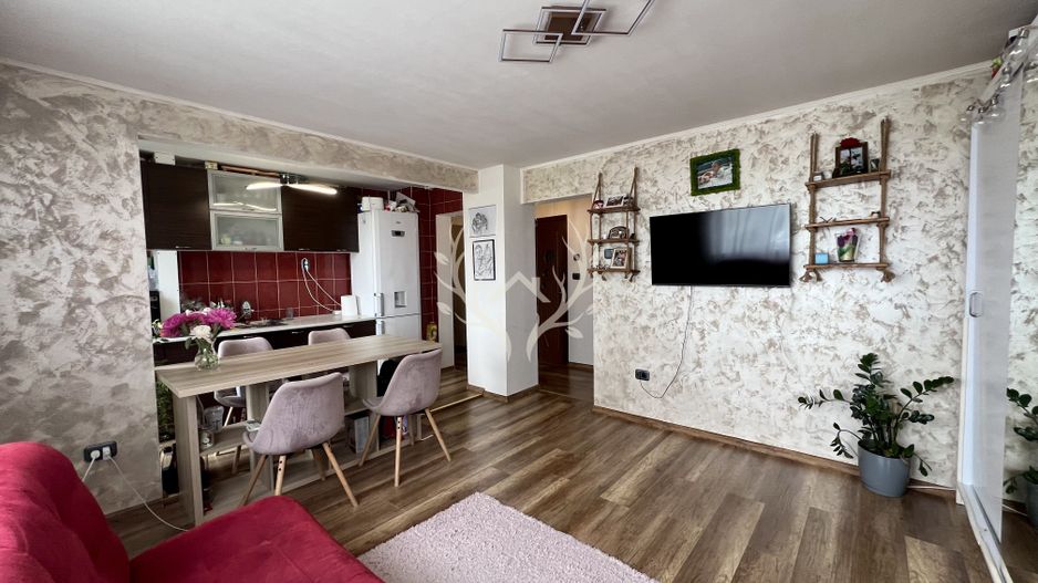 Apartament cu 2 camere decomandat + boxa in zona Bucium Manastur - Poză 3