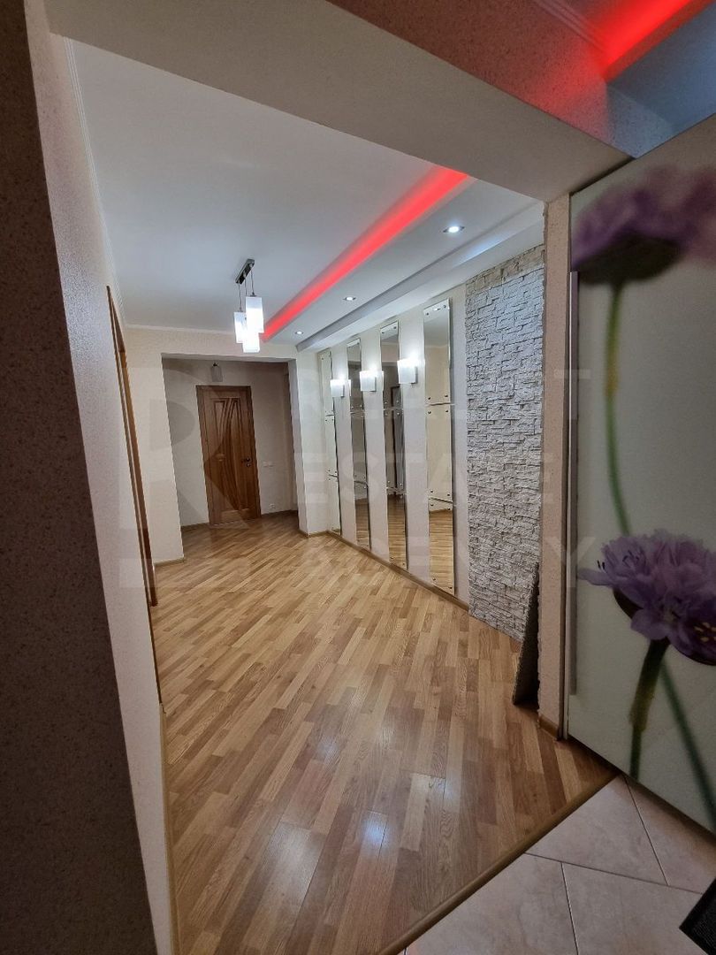 Chirie, apartament, 3 camere, str. Burebista, sectorul Botanica - Poză 18