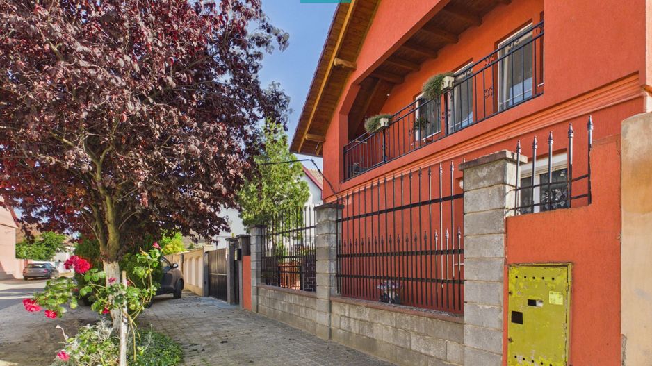Casă cu 4 camere ultracentral în Vladimirescu - Poză 2