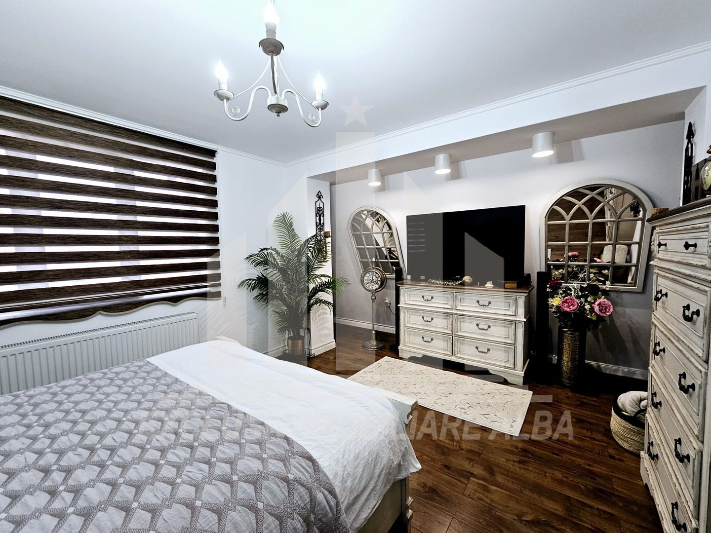 Apartament cu 3 camere de vanzare, Dealul Furcilor - Poză 4