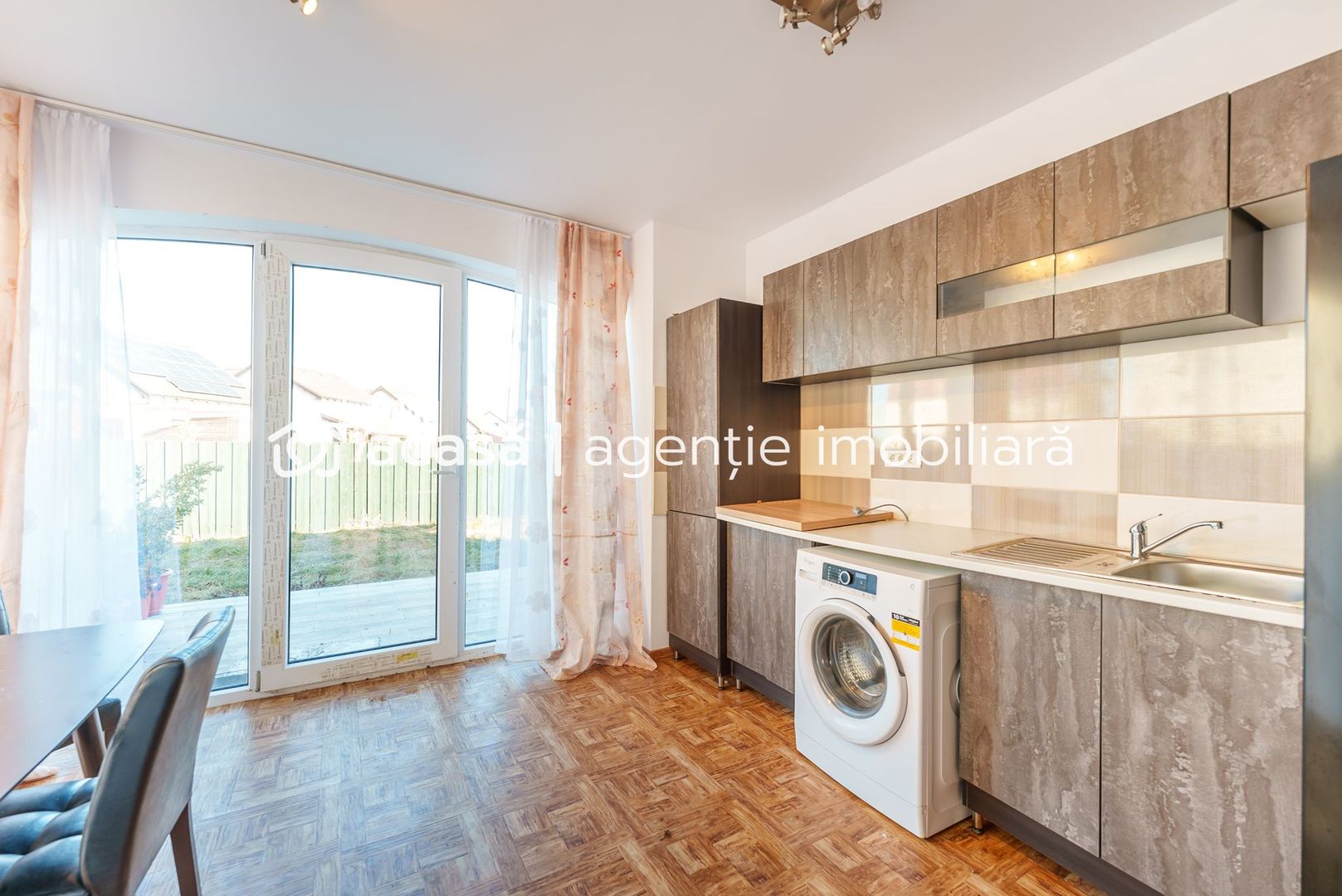 Casa  in cartier Westfield - Poză 4