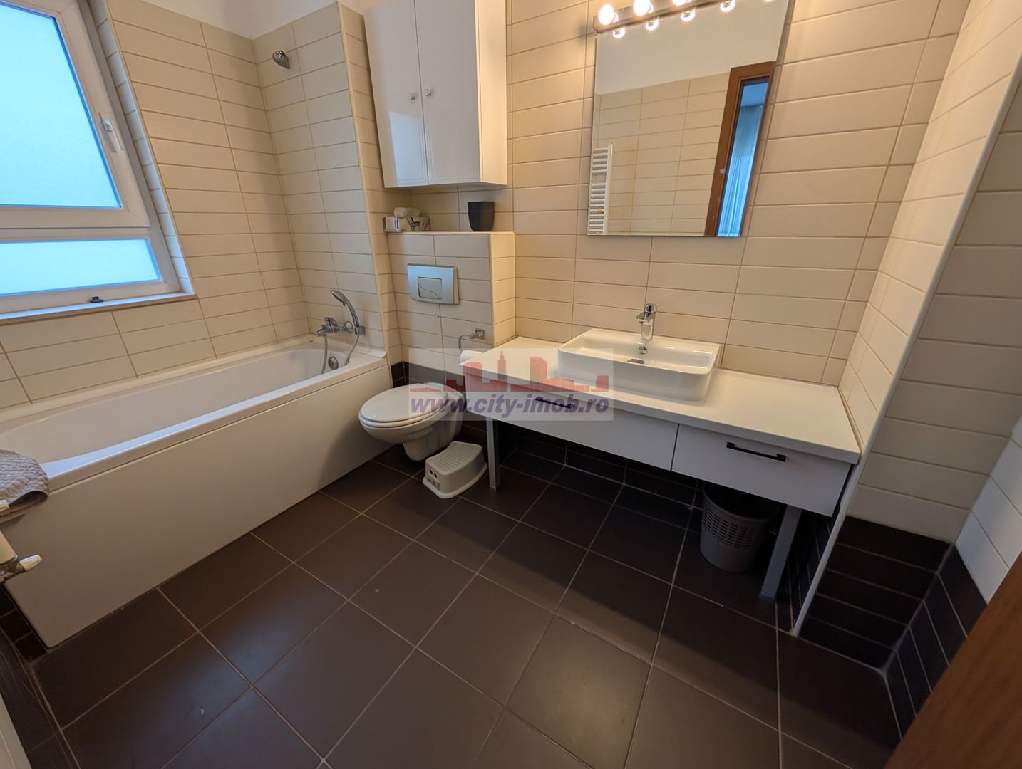 Inchiriere apartament 3 camere   (doua dormitoare) Baneasa - Poză 25