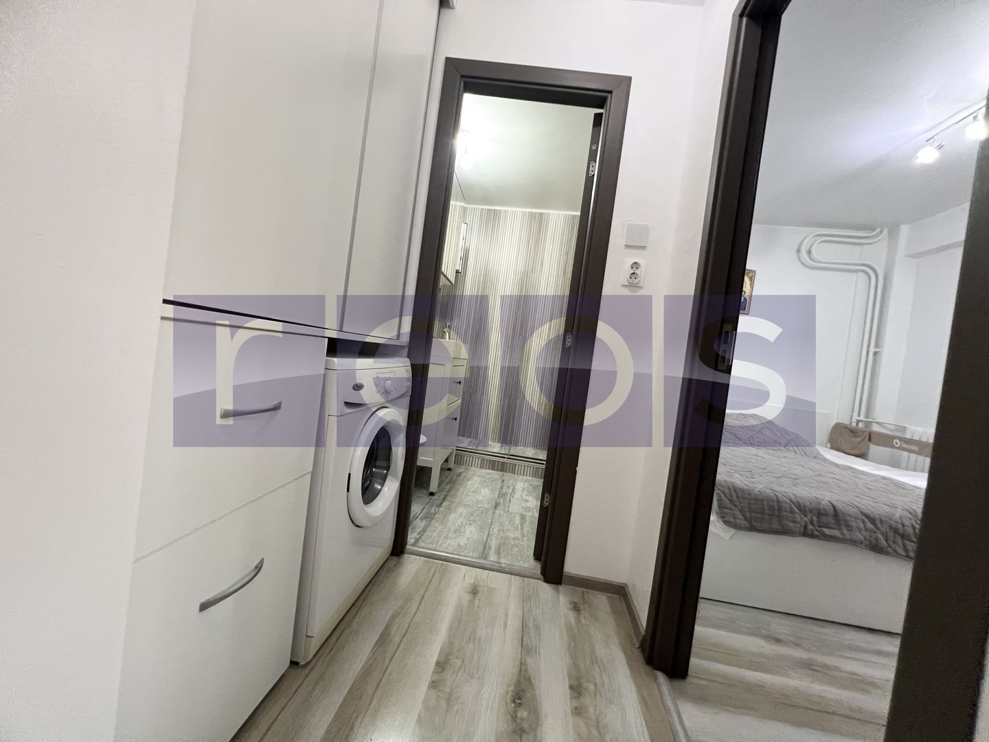 VANZARE | 2 CAMERE | ZONA VICTORIEI | RENOVAT | MOBILAT & UTILAT COMPLET - Poză 5