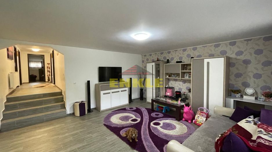 Casă de vânzare P+M– 4 camere, teren generos – 132.000€ negociabil - Poză 1