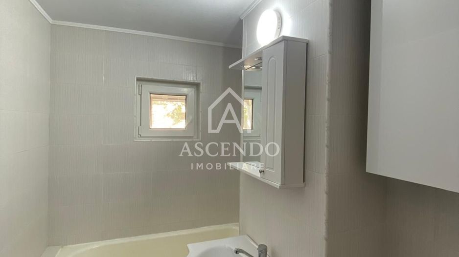Apartament 4 camere | Etaj 1 | Bulevard principal | Alexandria - Poză 24