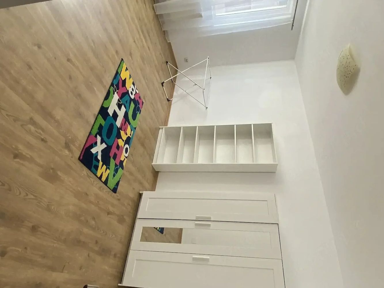 De închiriat Apartament 3 camere într-o vilă, zonă liniștită direct propietar - Poză 10
