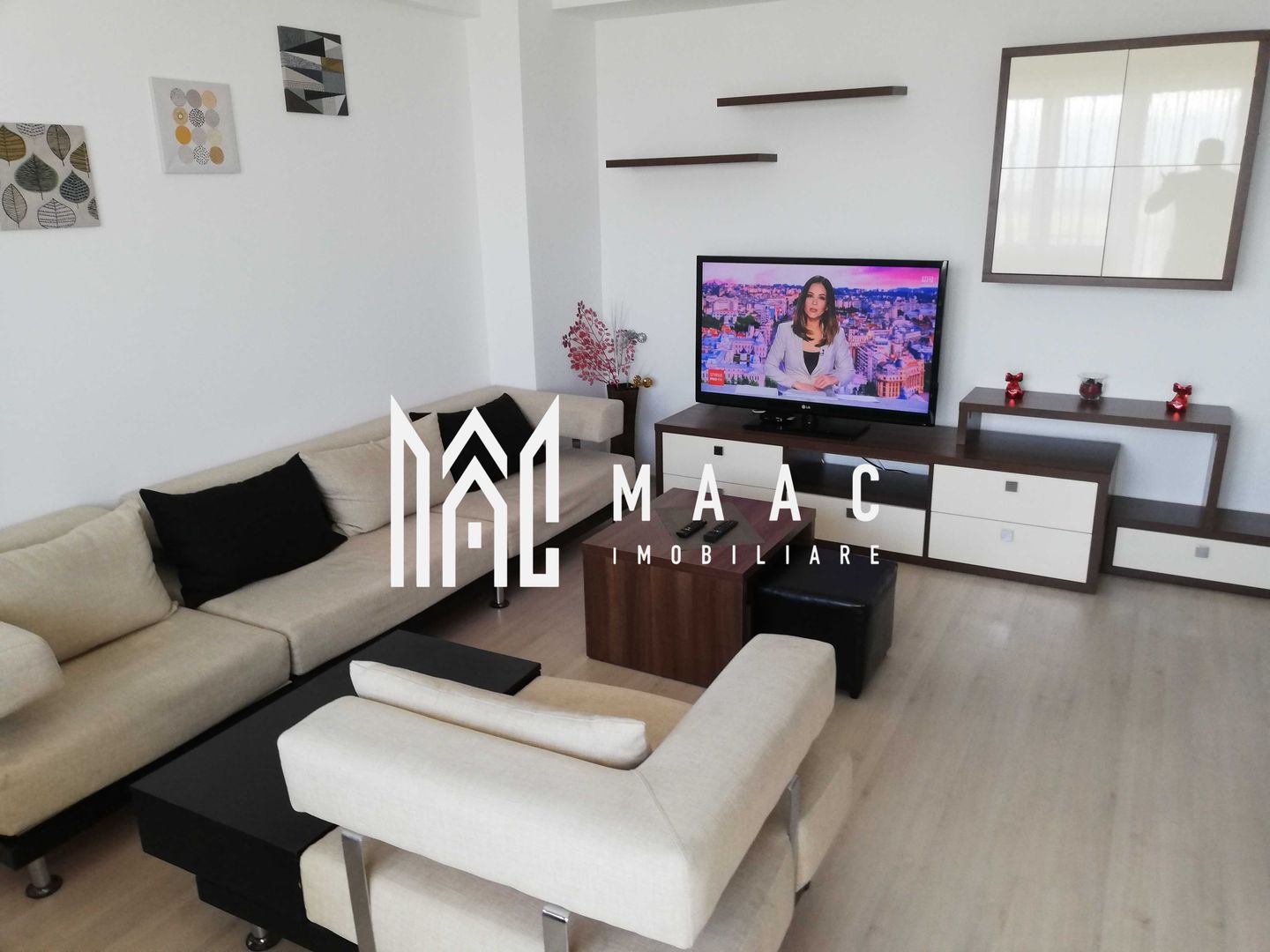 Apartamanet 3 camere I M. ViteazuI I Stanca parcare lift - Poză 1