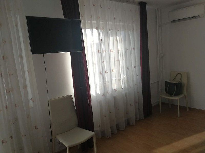 Apartament 2 camere Parc Brancusi, 2/4, dec, mobilat si utilat - Poză 11