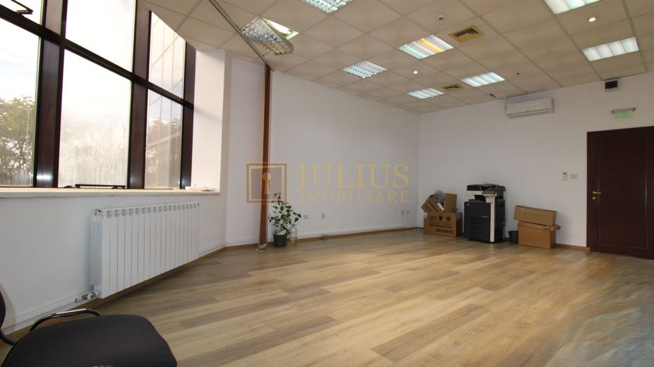 Cladirea Enel, 33 mp, Luminos. - Poză 6