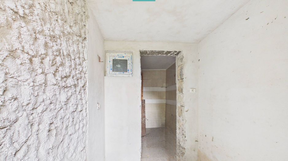 Casă cu teren de 1800 mp, în Buteni, Arad - Poză 14