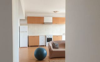 Apartament cu 2 camere, tip studio, zona Titan, Comision 0% - Poză 4