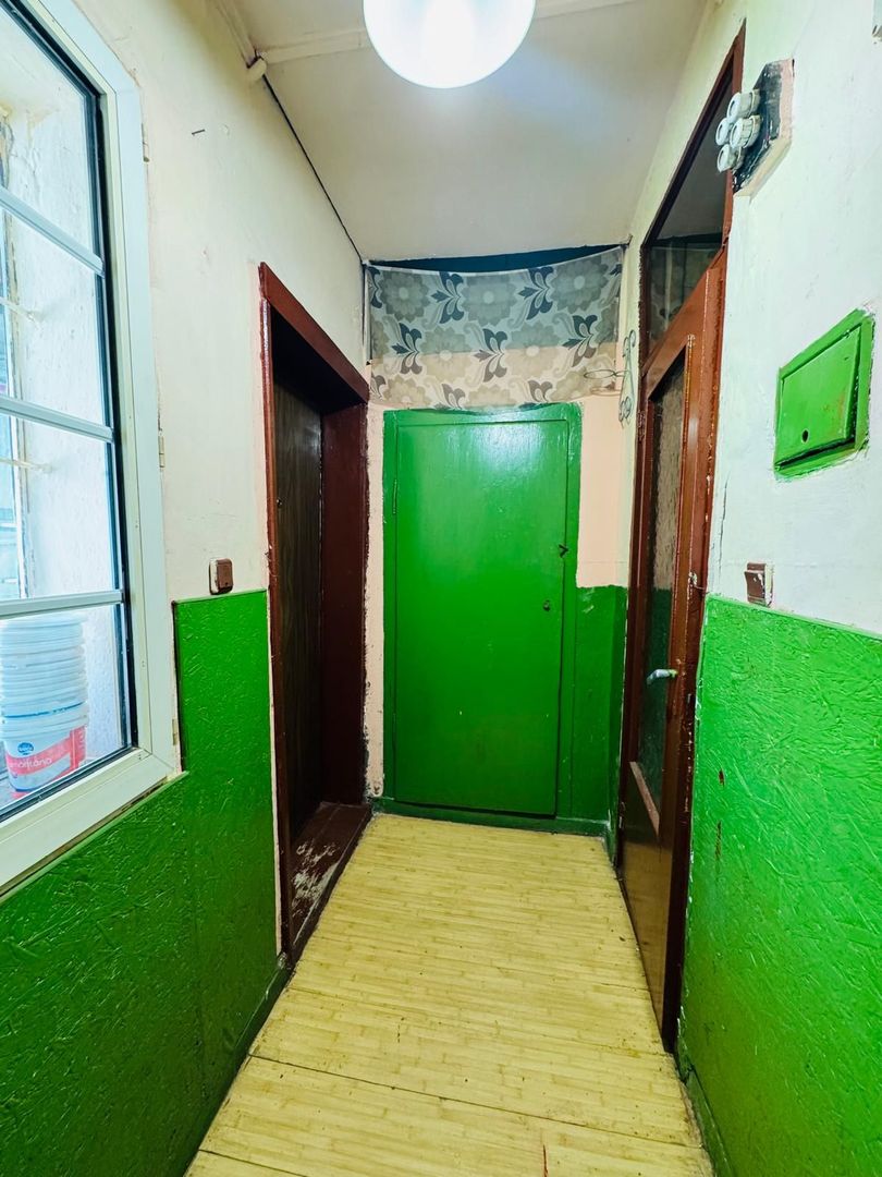 Apartament la curte comuna ULTRACENTRAL - Poză 3