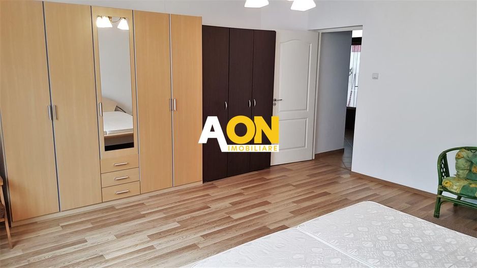 Apartament la casa, 2 camere, 80 mp utili, Centru, zona ANAF - Poză 1