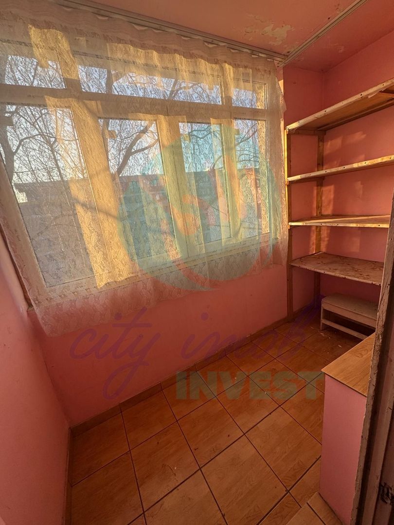 3 camere | Metrou 1 Decembrie 3 min | Bloc anvelopat - Poză 8