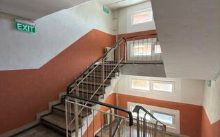 Garsonieră etaj intermediar - Electroprecizia Săcele - Poză 9