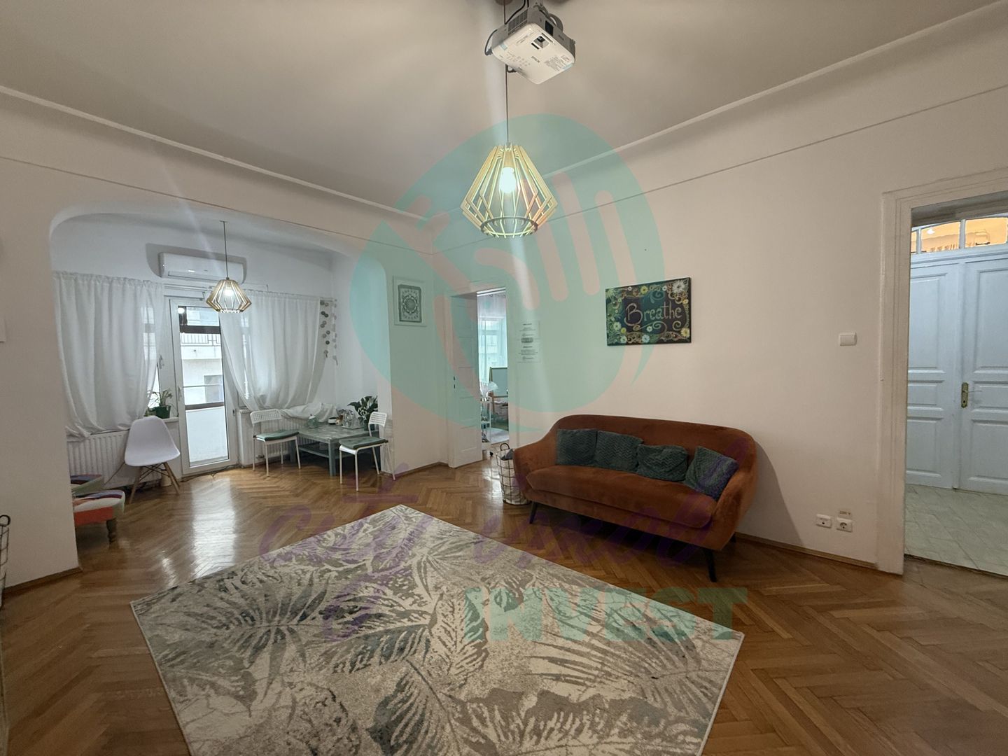 Spatiu, lumina si eleganta intr-un apartment interbelic - Poză 4