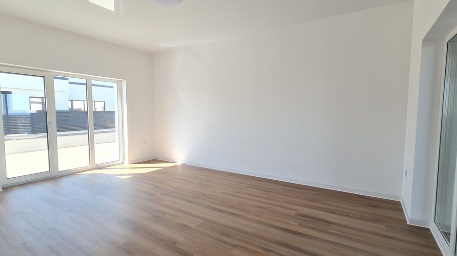 Casa individuala finalizata intabulata 4 camere Cartier Izvor Tarlungeni Brasov - Poză 3