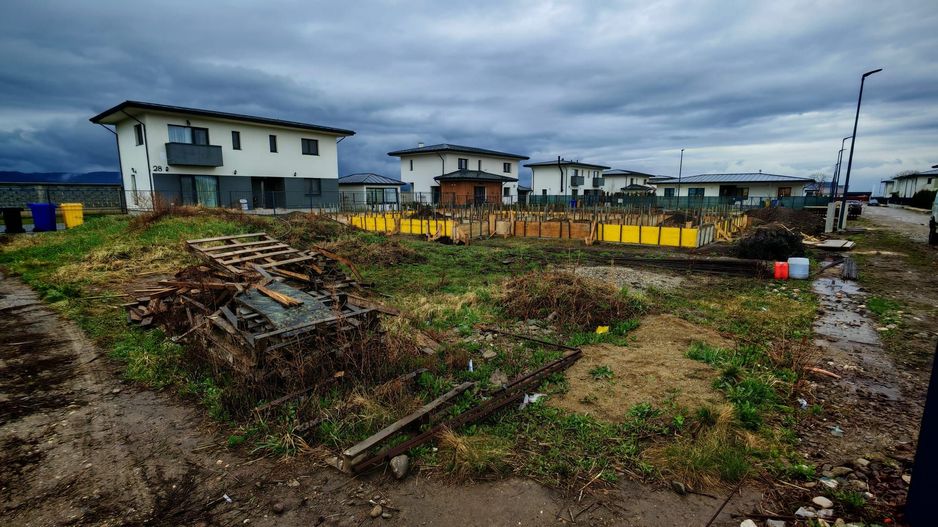 DIFERIT Haus ,Cristian,500 mp cu autorizatie,CASA IN CURS DE EXECUTIE - Poză 16