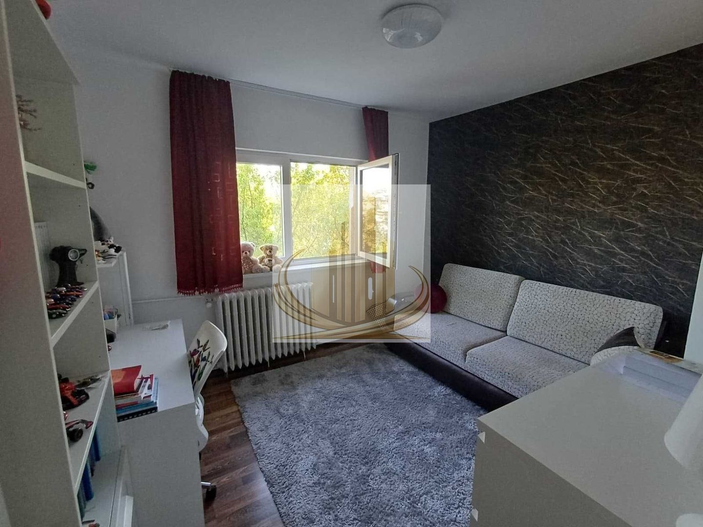 Vand apartament 3 camere doua bai, doua balcoane - Poză 2