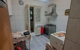 Apartament cu 3 camere in Apusului - Poză 4