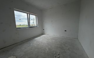 Triplex in Sacalaz |  Finisaje premium | 3 camere | Asfalt | 2 terase - Poză 6