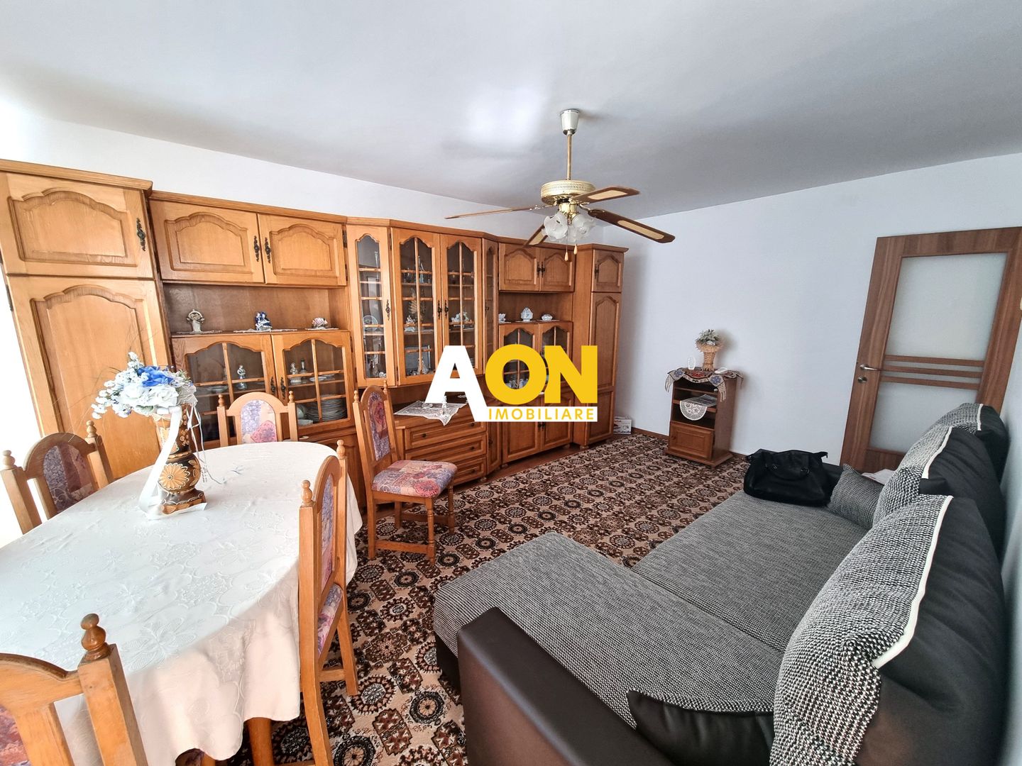 De vanzare apartament 2 camere, etaj intermediar, Ampoi 3 - Poză 2