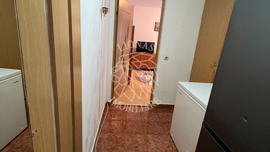 Apartament 2 camere-etaj 2-balcon-Zona Lama - Poză 5