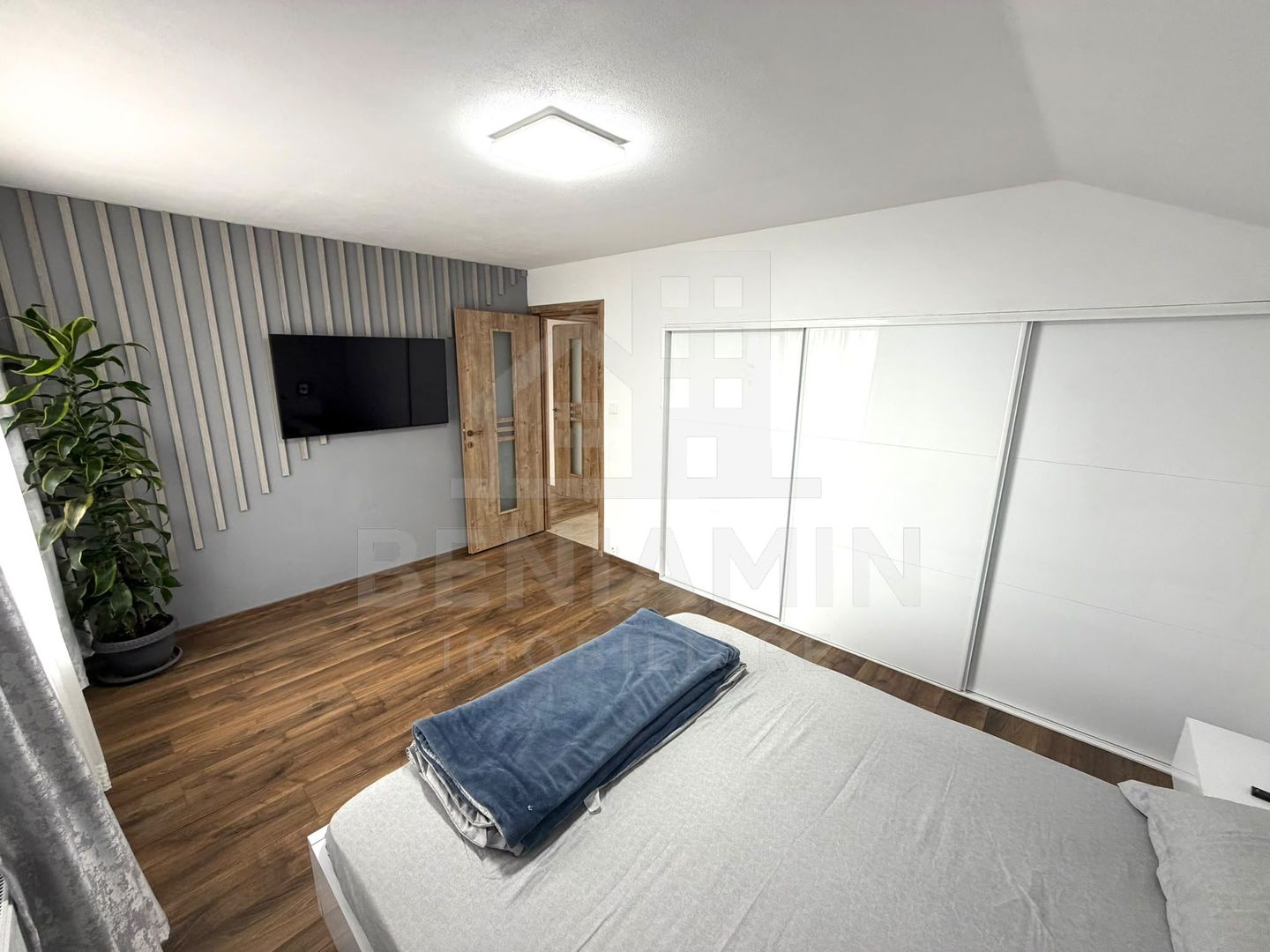Casa moderna P+1- 3 dormitoare - centrala - mobilata utilata - Carcea - Poză 6