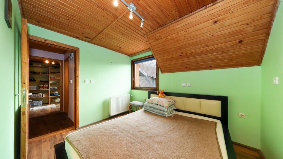 Casa de vanzare Rasnov + Spatiu Comercial | Teren 1062mp - Poză 36