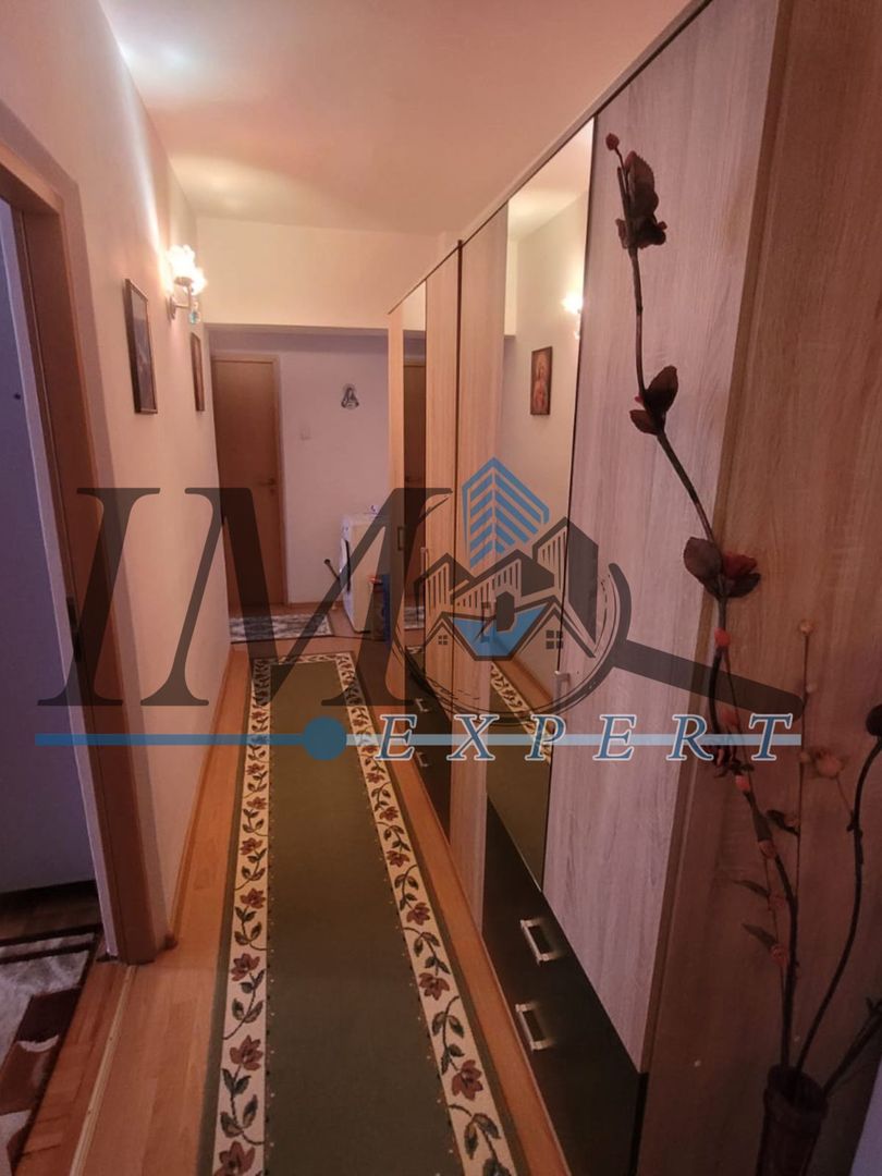 Apartament de vanzare in zona centrala in Cugir - Poză 2