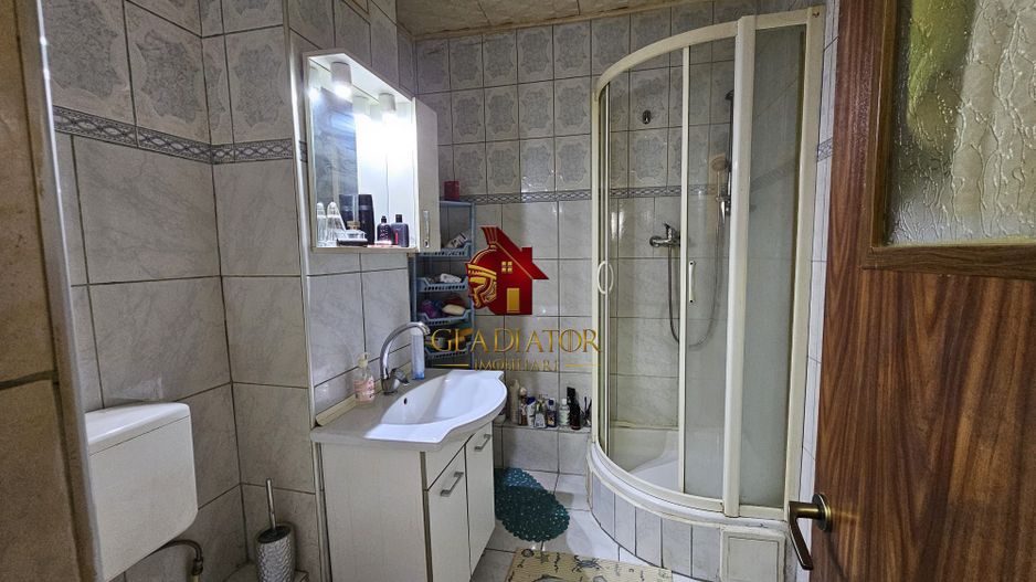 Apartament spațios, 3 camere, 81 mp, 2 balcoane – Zona Păcurari - Poză 4