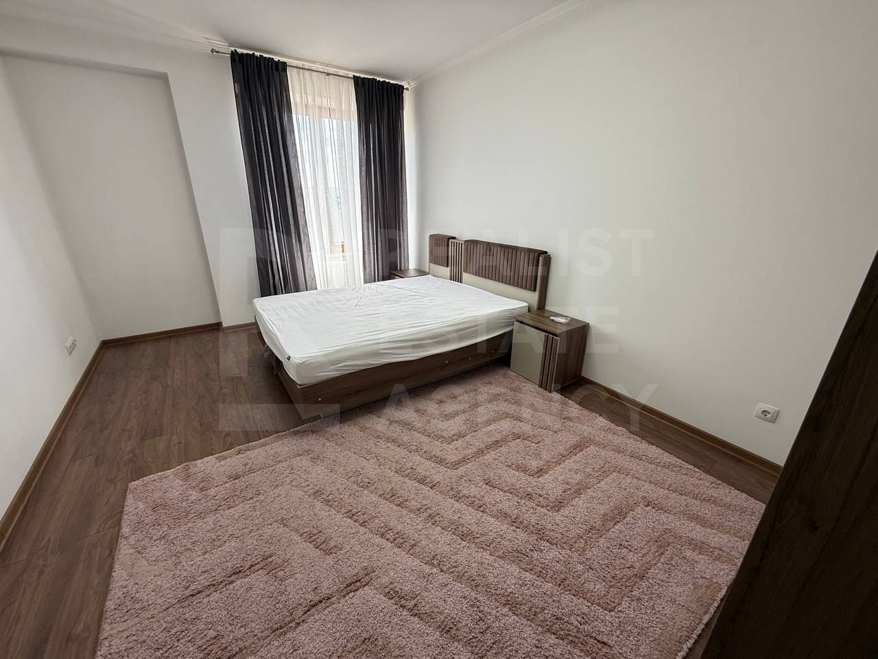 Chirie, apartament, 3 camere 120 mp, bd. Ștefan cel Mare, Centru - Poză 4