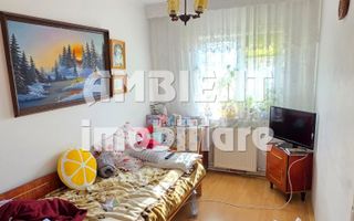 Apartament 3 camere, ETAJ 3, VASLUI zona FEROVIARI; - Poză 4