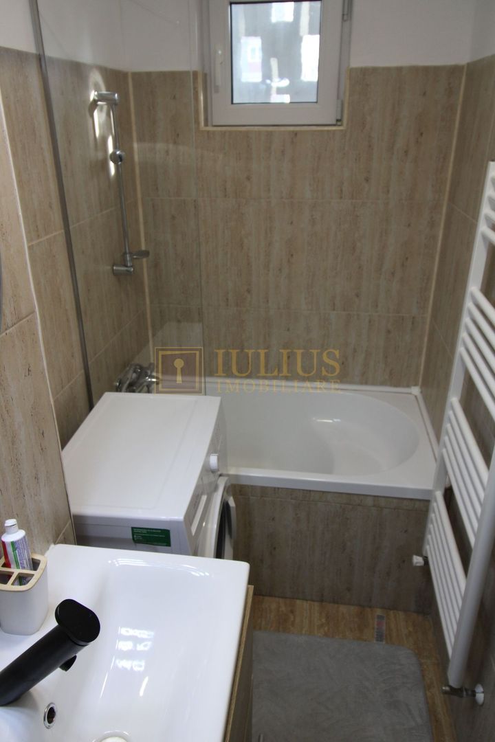 3 camere, Bulevardul Cetatii, zona ideala, centrala proprie - Poză 9