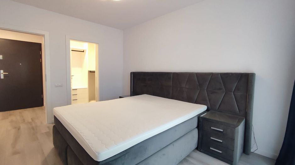 Bloc Nou 2 Camere Lux cu Parcare Subterana - Poză 1