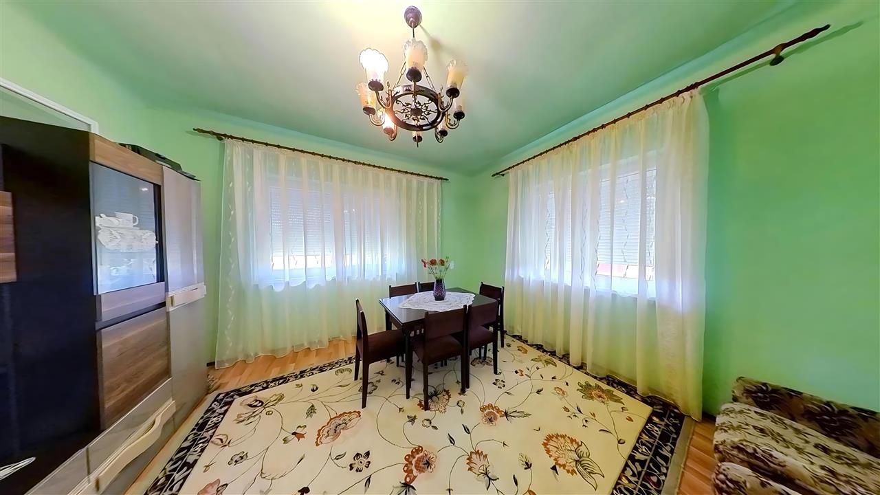 Liniste si aer curat - casa in zona pitoreasca Voiniceni, Mures - Poză 2
