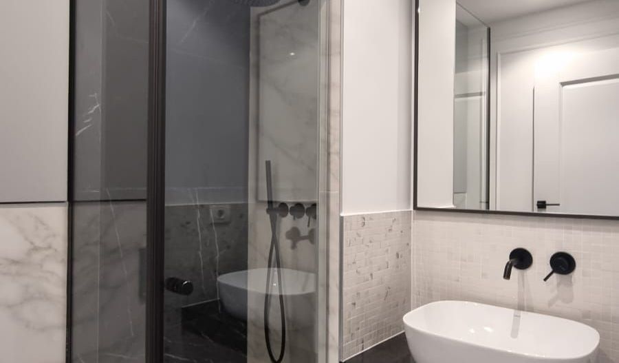 Locație Rară! 3 Camere High-End cu Vedere Spre Parcul Copiilor - Poză 3