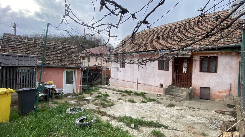 Casă de vânzare în Ocna Sibiului – oportunitate de investiție - Poză 2