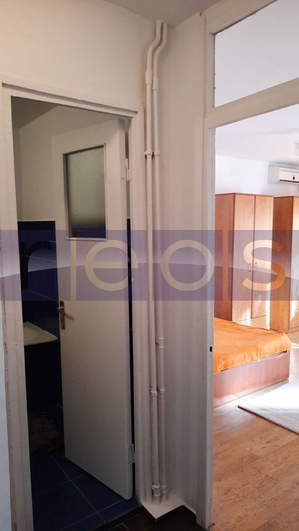 VANZARE GARSONIERA COMPLET UTILATA I LIBERA I ZONA BULEVARDUL GHENCEA - Poză 5