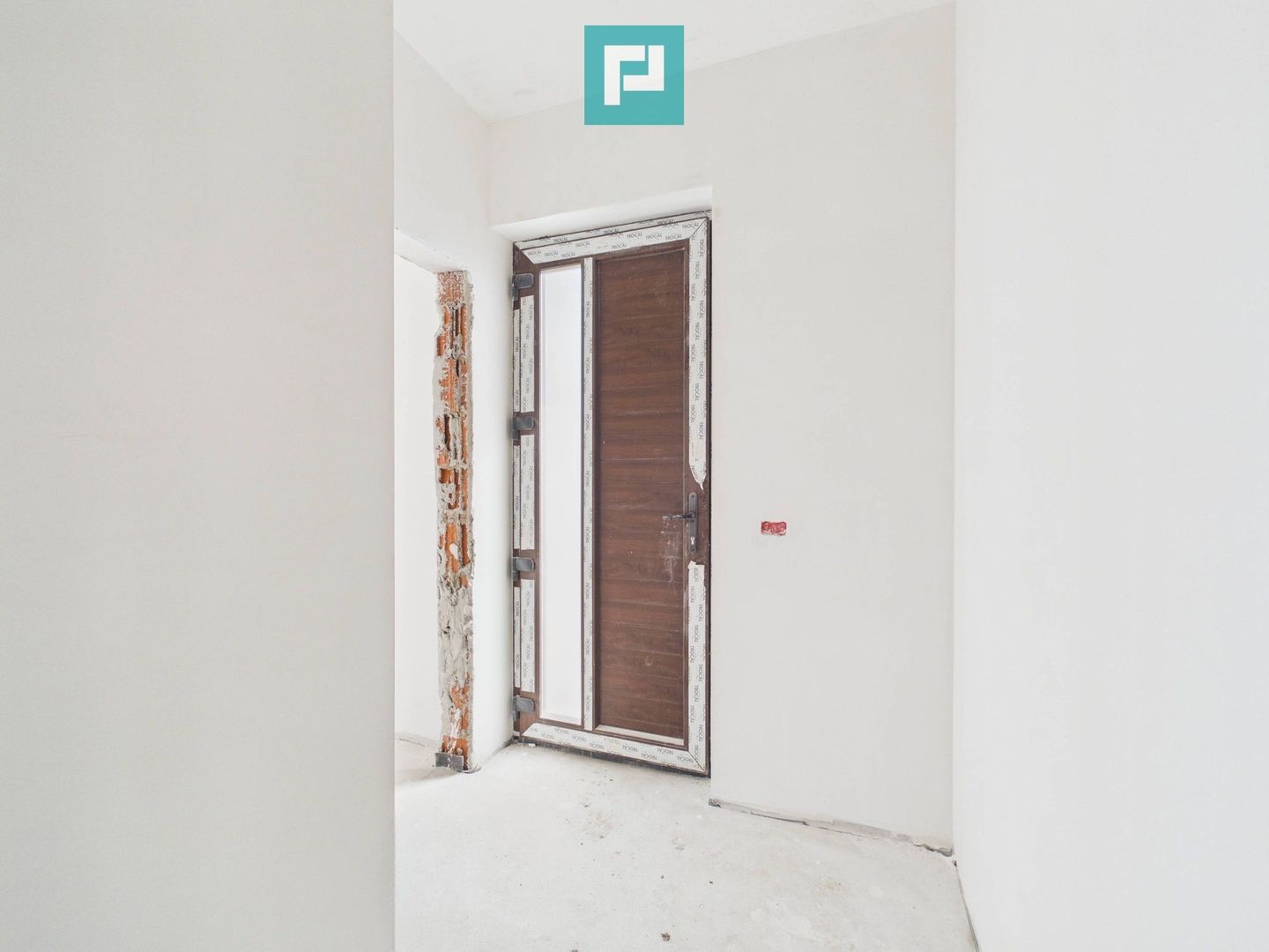 Duplex luminos 101 mp utili, teren 350mp în Covaci - Poză 17
