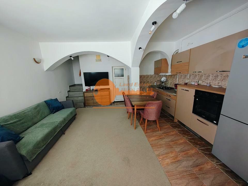 Casă ultracentrală, 4 camere + terasă, Piața Rosetti – Universitate - Poză 2